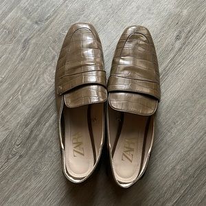 Zara flats